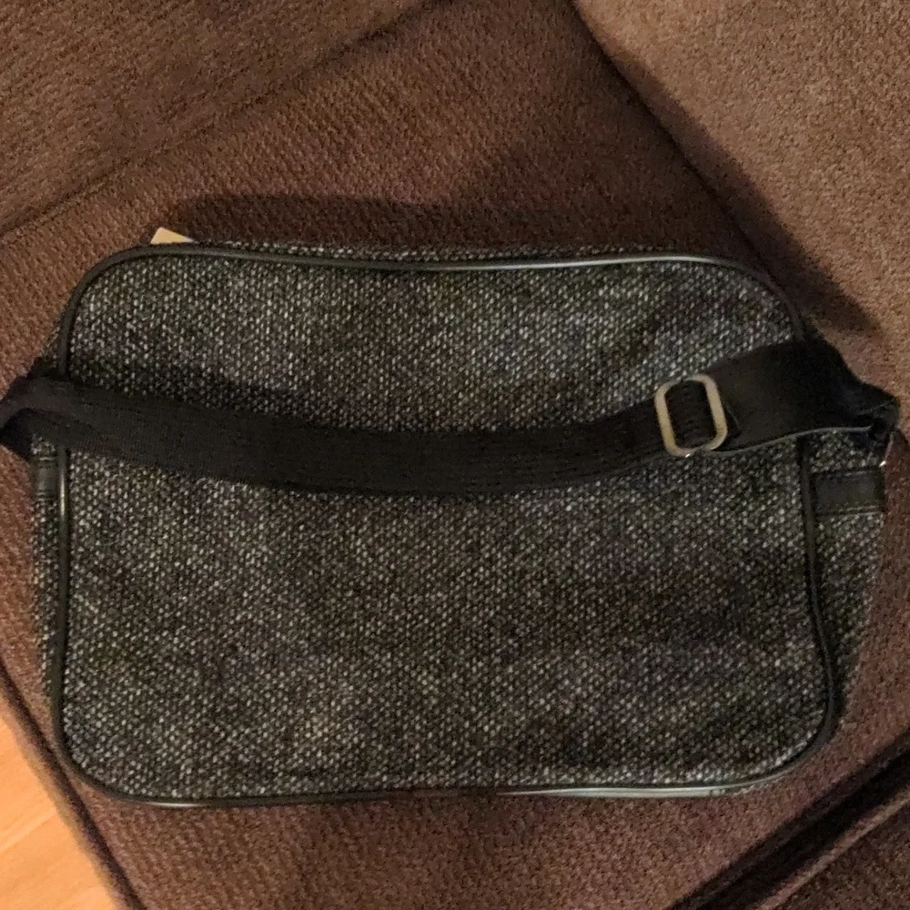 NWT Olympia International Carry-on Dark Gray and Brown Jute Tweed Strapped Bag